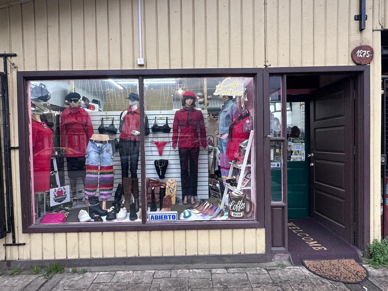 Café Boutique y Vestuario Novedades Ale