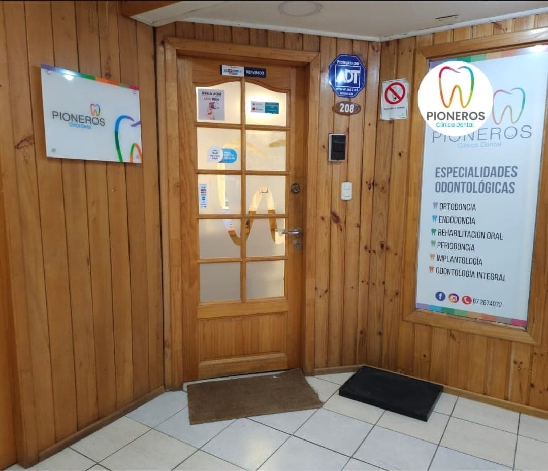 Clinica Dental Pioneros